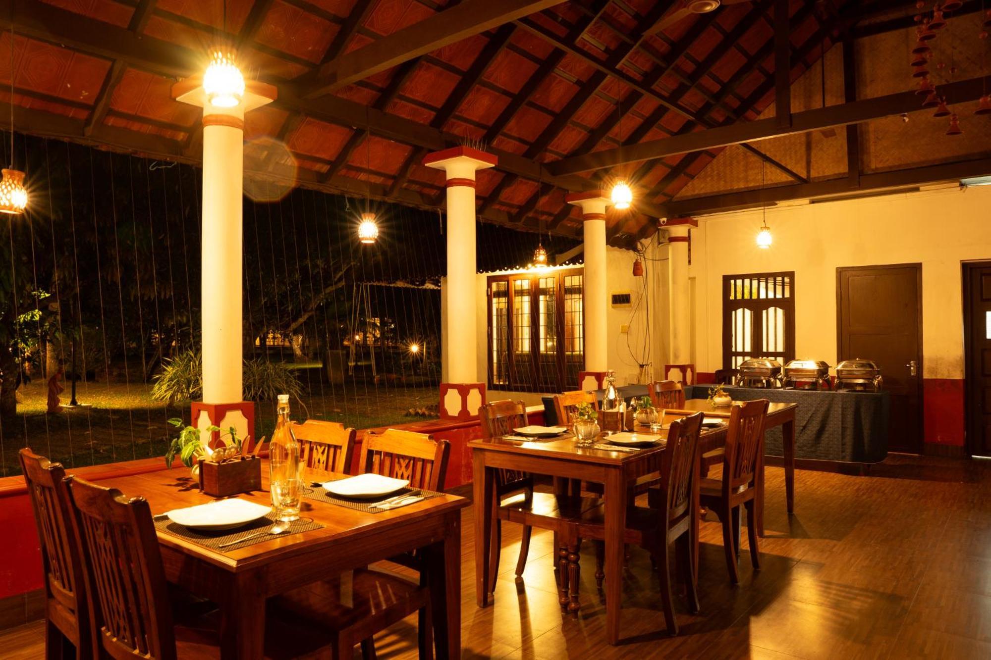Palmgrove Lake Resort Alappuzha Kültér fotó