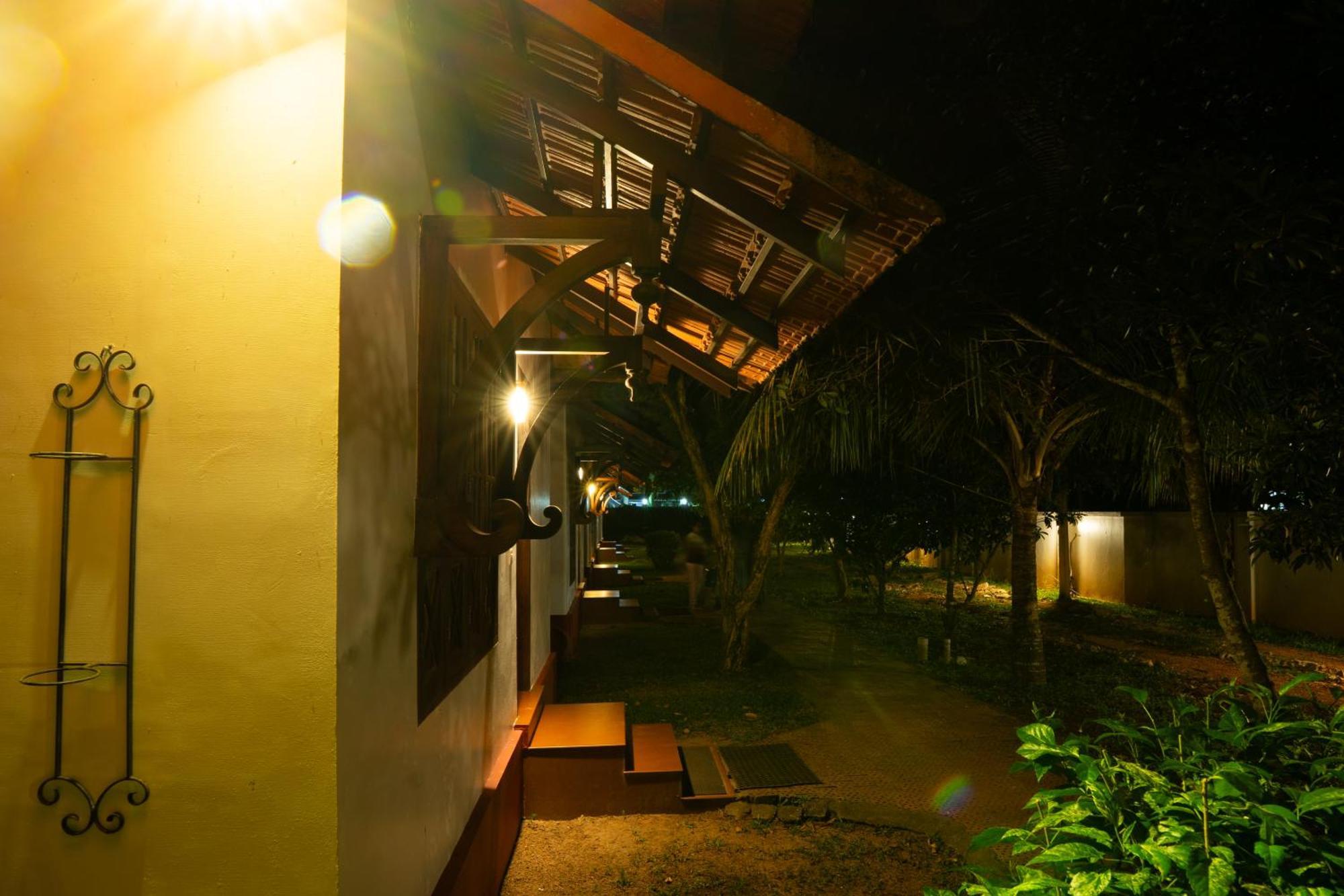 Palmgrove Lake Resort Alappuzha Kültér fotó