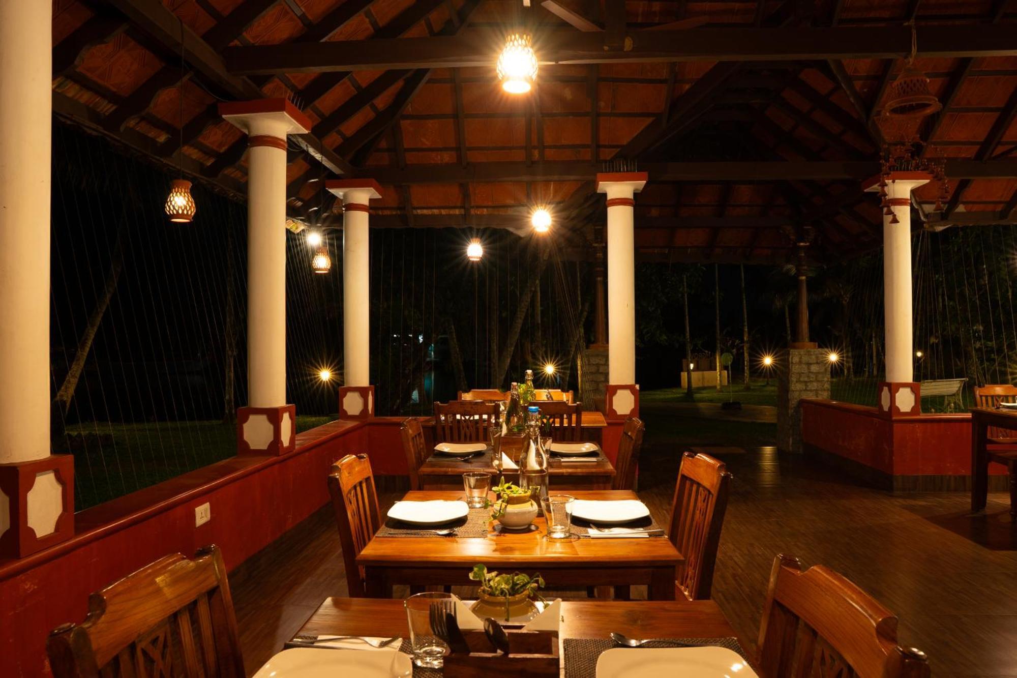 Palmgrove Lake Resort Alappuzha Kültér fotó