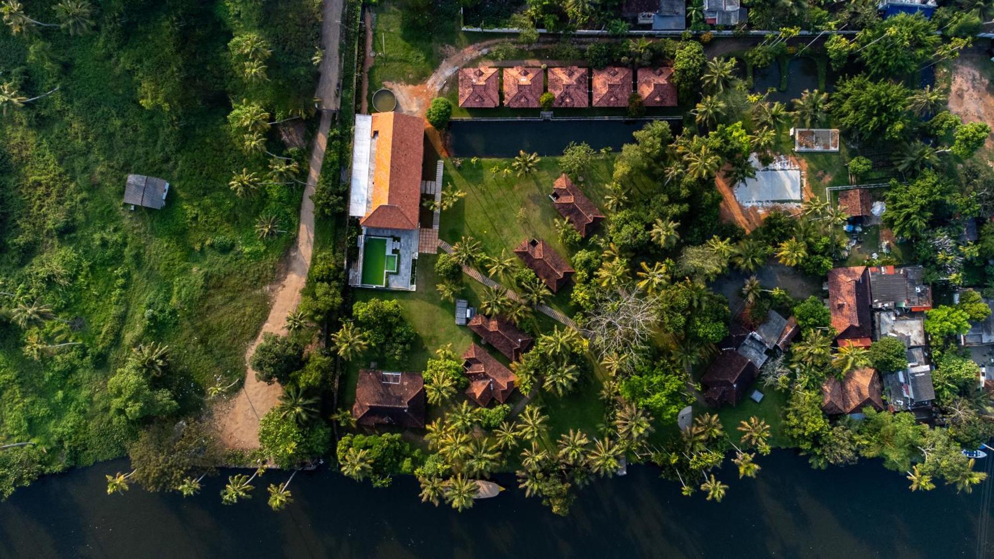 Palmgrove Lake Resort Alappuzha Kültér fotó
